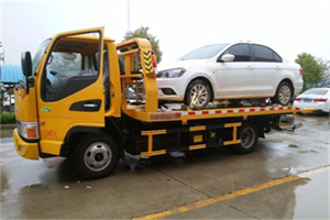 东辽附近拖车救援24小时服务热线